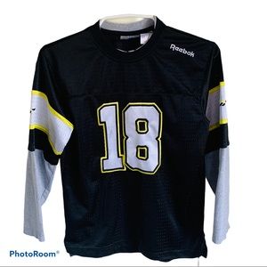 Reebok Boys Longsleeve Athletic Shirt Size M 10/12